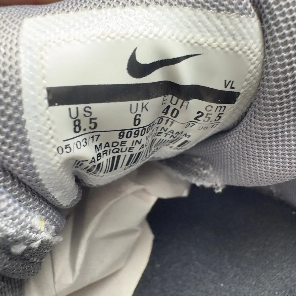 Nike Downshifter 7 Running Shoes Women's 8.5 Grey Black 909006-011 Mesh Low Tops
